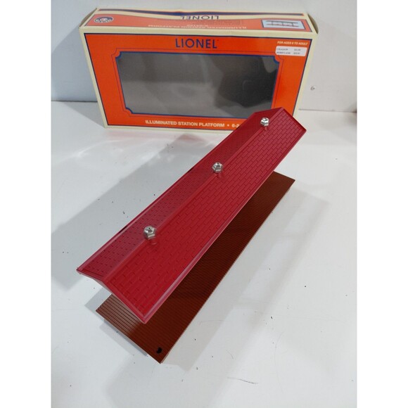 Lionel 6-24159 O Gauge Model Railroad Accessory Lighted Station Platform w/Box - Picture 8 of 16